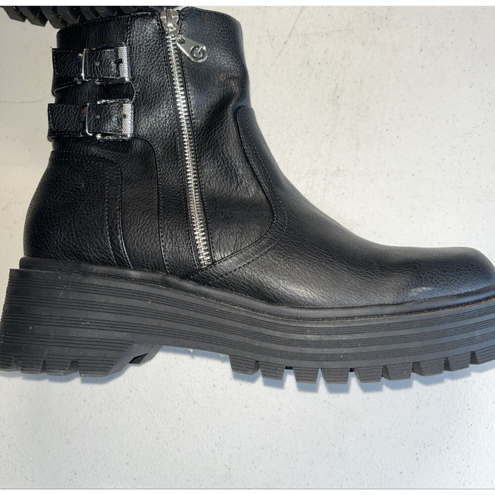 GBG Guess LOS ANGELES Welsy  Black Platform Motto Style Lug Booties Size 10